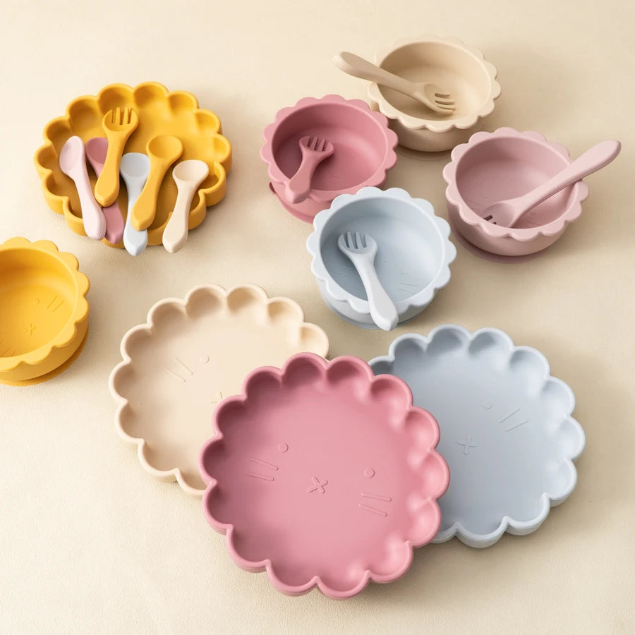 4 pcs Lion Shape Silicone Baby Plate and Bowl Set