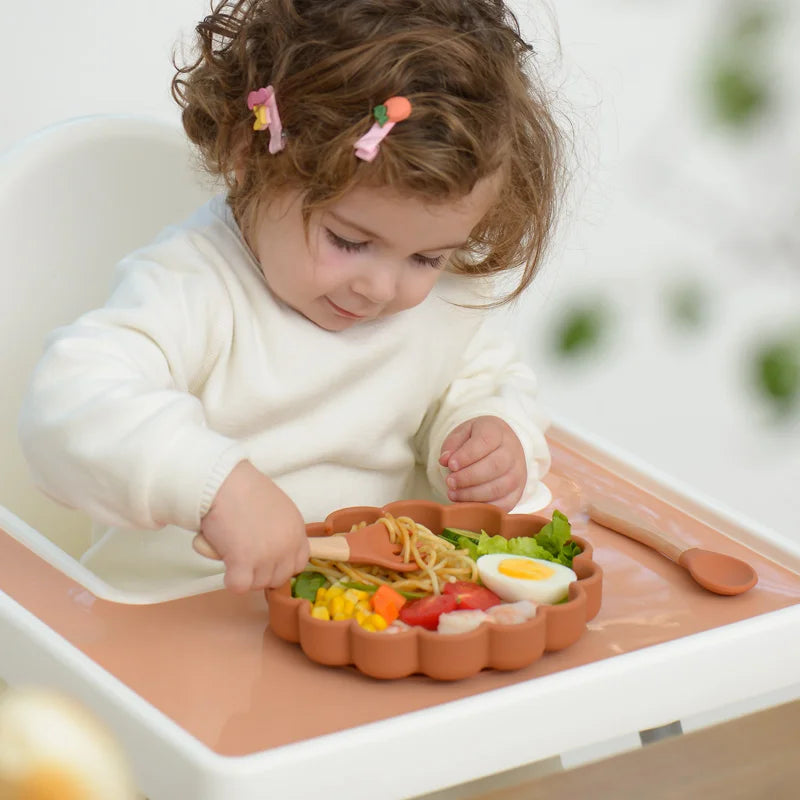 Lion 8 pcs Silicone Baby Feeding Set