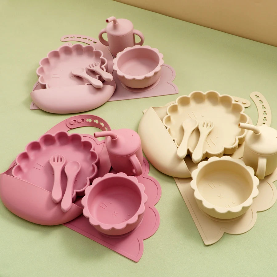 Lion shape 7PCS Baby Silicone Tableware Set